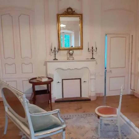 Bed and Breakfast Des Cordeliers Γκρανβίλ