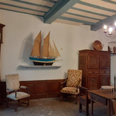Des Cordeliers Bed and Breakfast