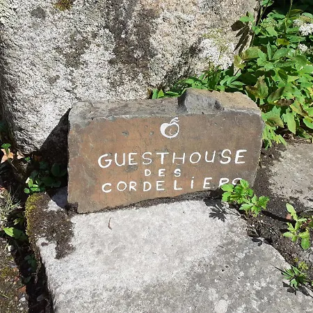 Des Cordeliers Bed and Breakfast Γκρανβίλ