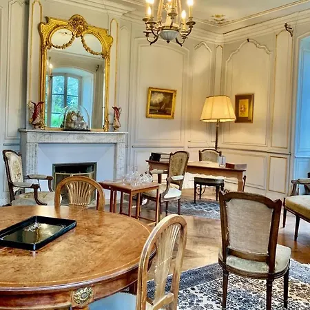 Des Cordeliers Bed & Breakfast *